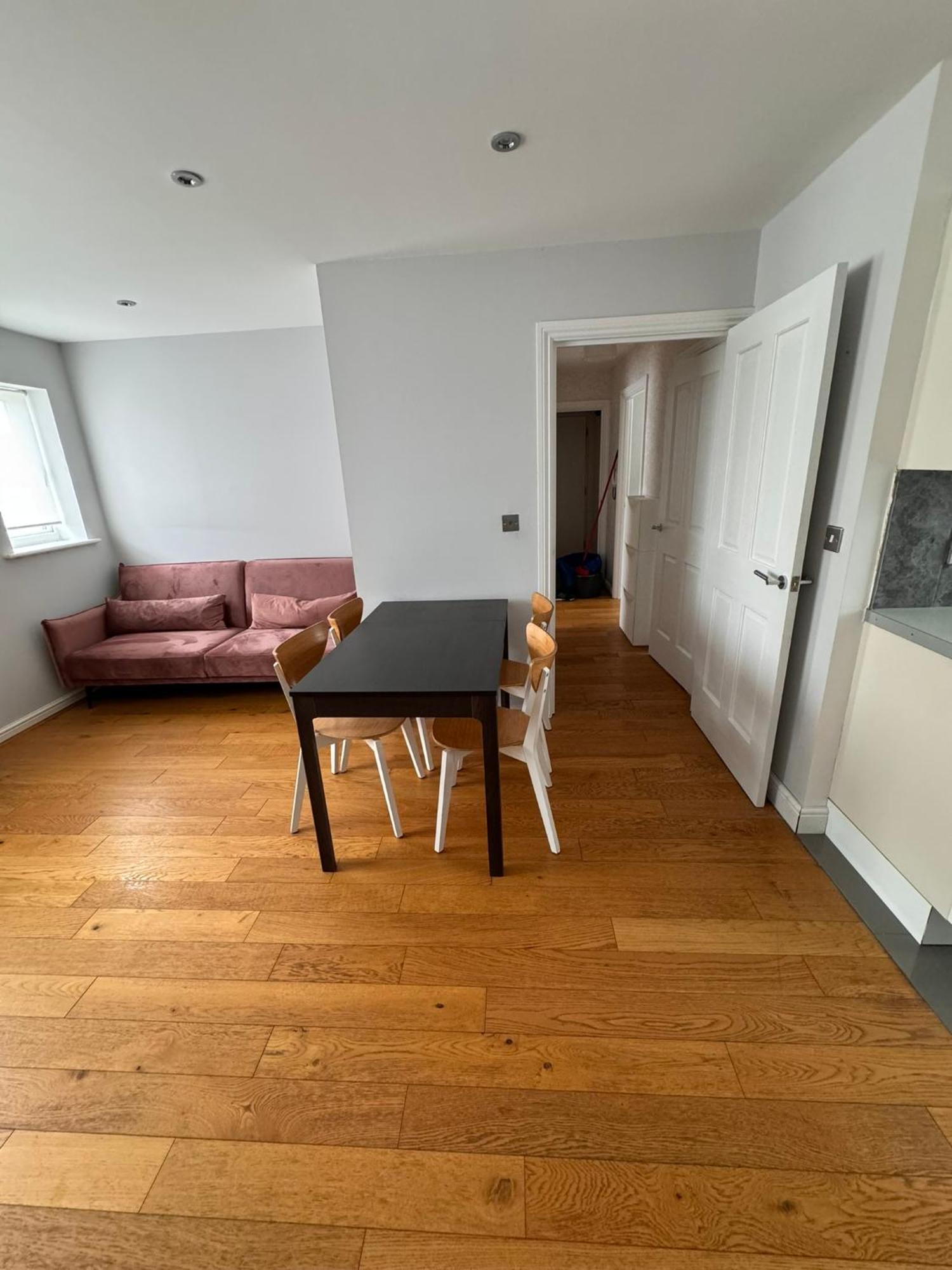 2-Bedroom Flat Walking Distance To Excel London - Perfect Location! ภายนอก รูปภาพ