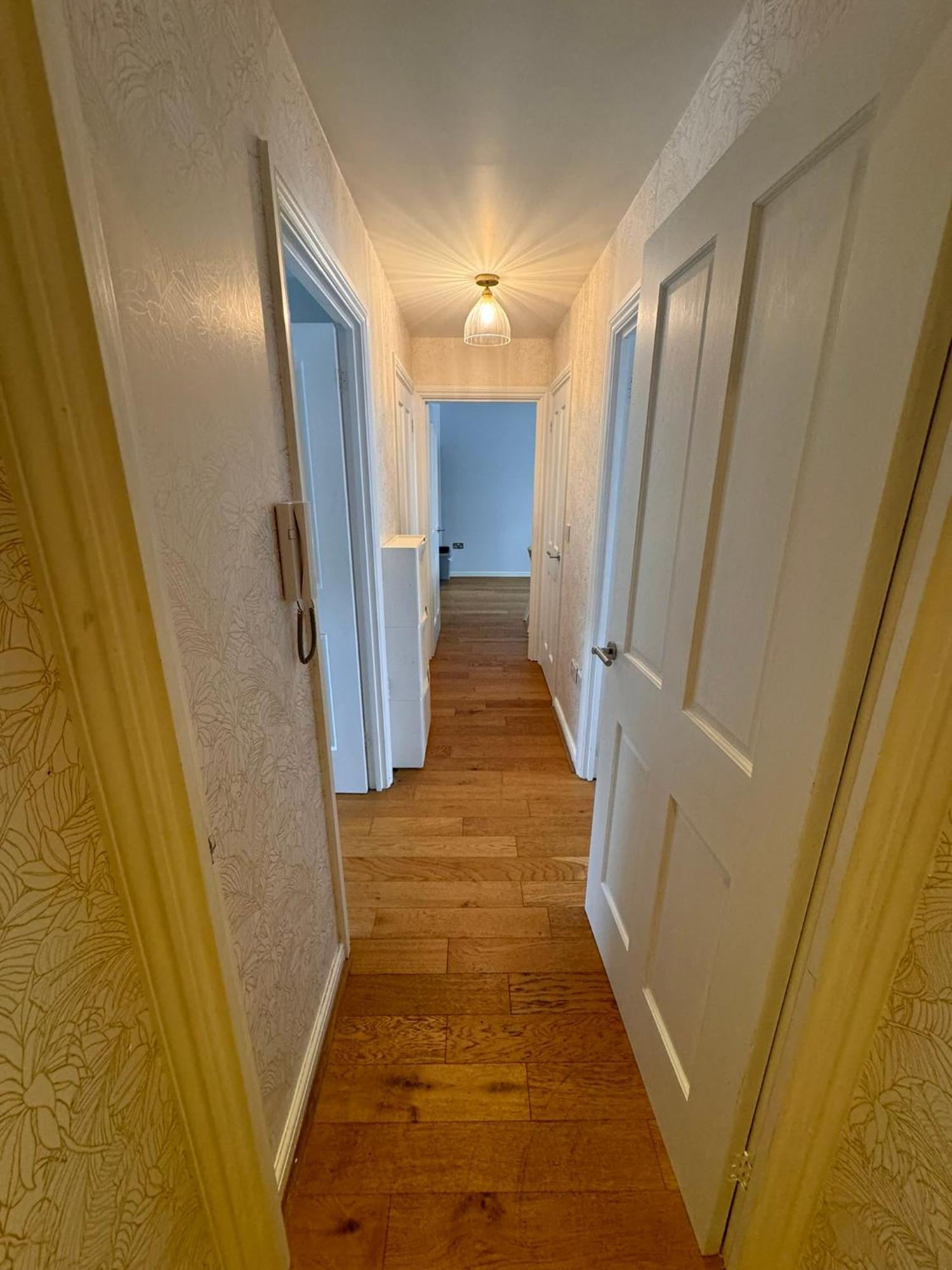 2-Bedroom Flat Walking Distance To Excel London - Perfect Location! ภายนอก รูปภาพ