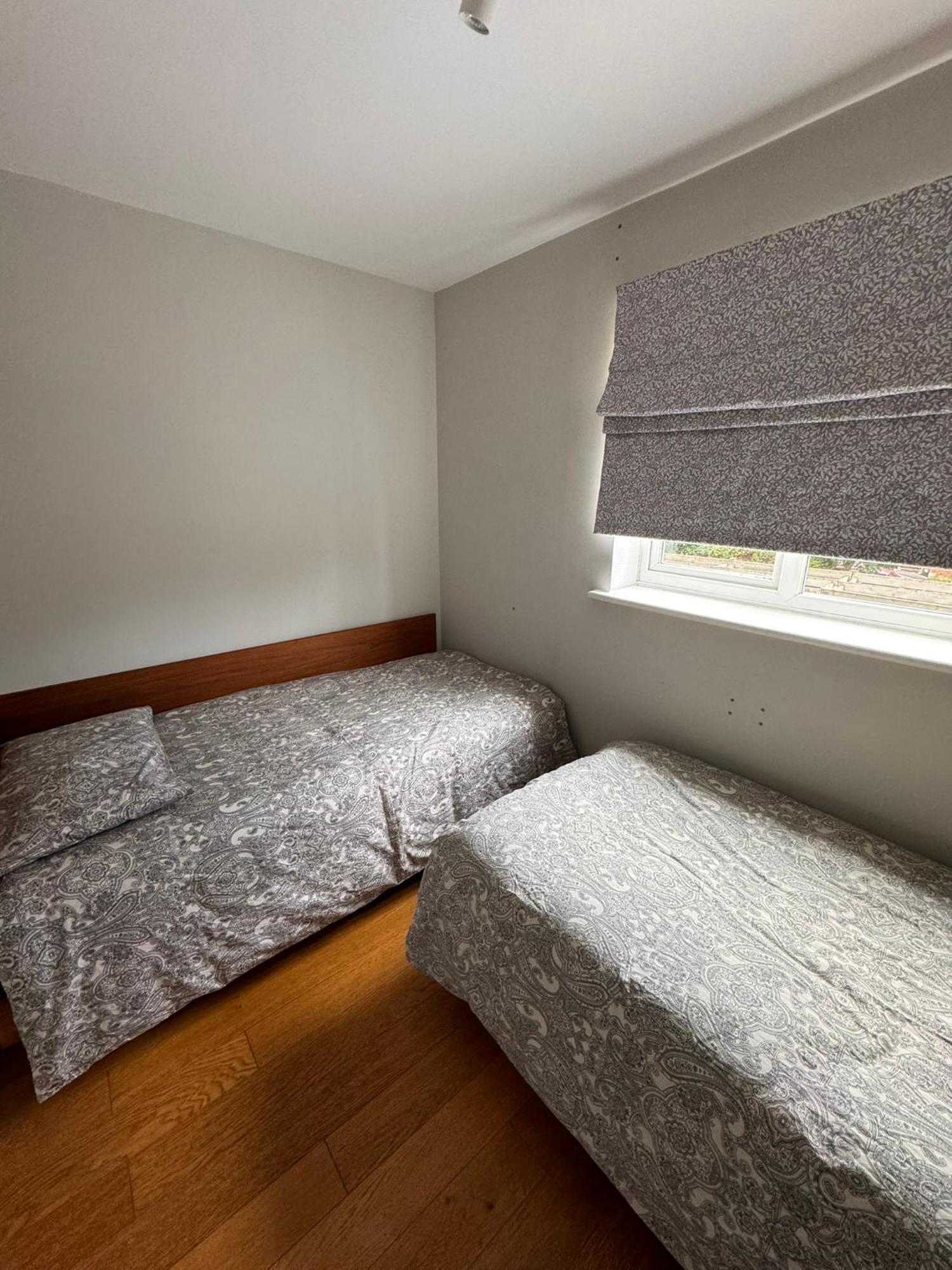 2-Bedroom Flat Walking Distance To Excel London - Perfect Location! ภายนอก รูปภาพ